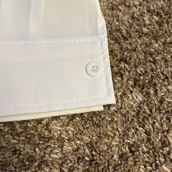 !WITH TAGS! Women’s Medium White Blouse Button - Picture 5 of 6